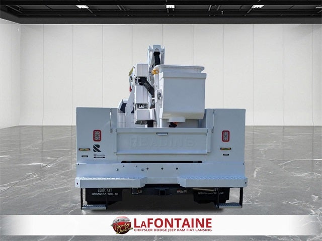 2025 RAM Ram 5500 Chassis Cab RAM 5500 TRADESMAN CHASSIS CREW CAB 4X4 84' CA