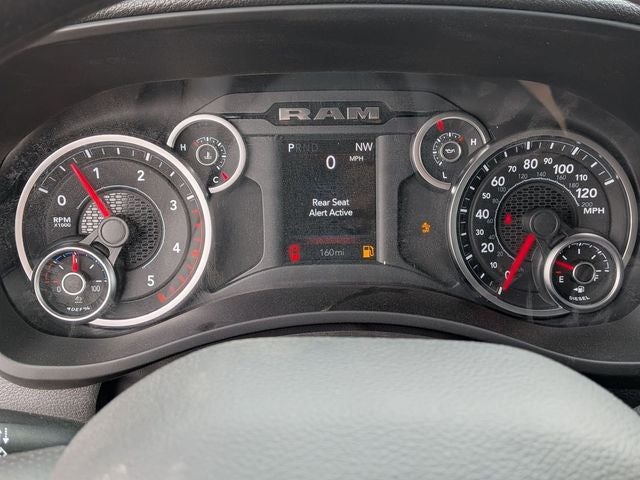 2026 RAM Ram 5500 Chassis Cab RAM 5500 TRADESMAN CHASSIS CREW CAB 4X4 84' CA