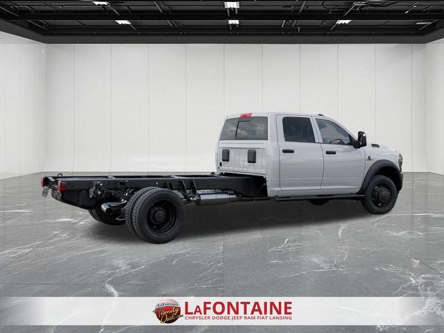 2026 RAM 5500 Chassis RAM 5500 TRADESMAN CHASSIS CREW CAB 4X4 84' CA