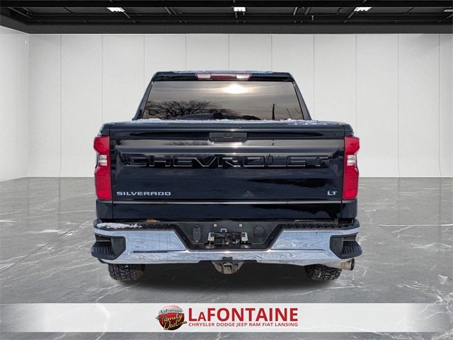 2021 Chevrolet Silverado 1500 4WD Crew Cab Short Bed LT