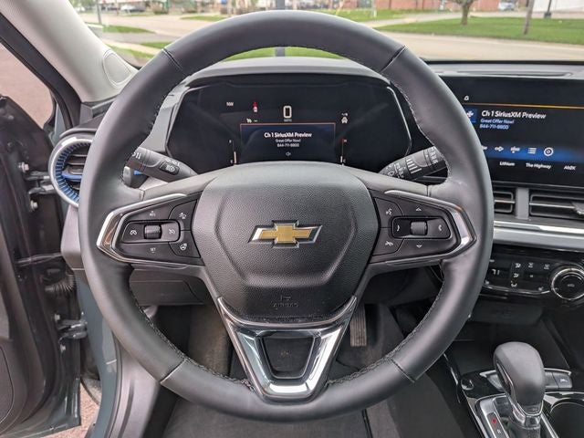 2025 Chevrolet Trax FWD LT