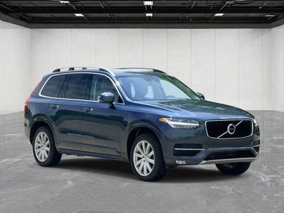 2018 Volvo XC90 T6 Momentum