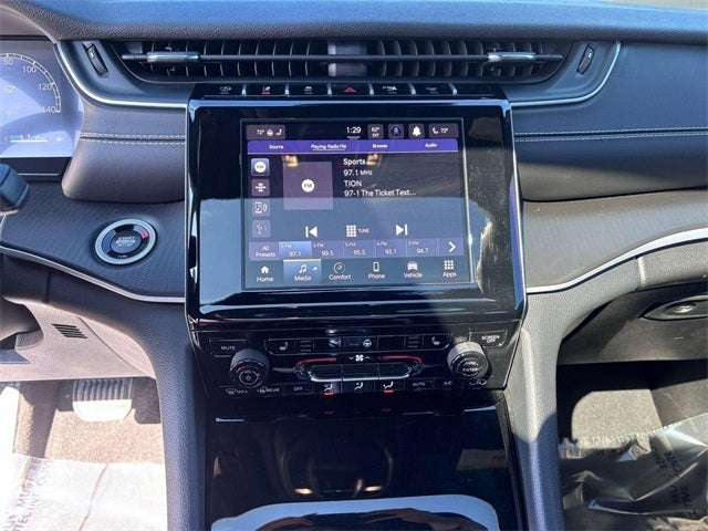 2025 Jeep Grand Cherokee Altitude X 4x4