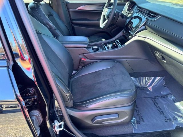 2025 Jeep Grand Cherokee Altitude X 4x4