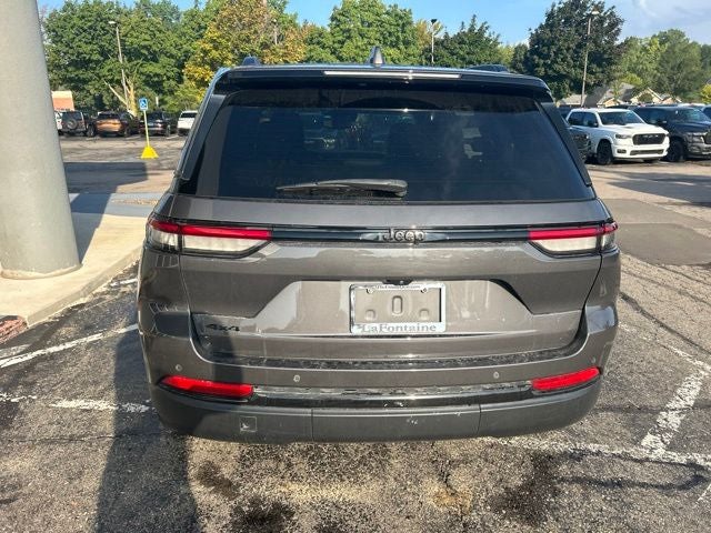 2023 Jeep Grand Cherokee Altitude X 4x4