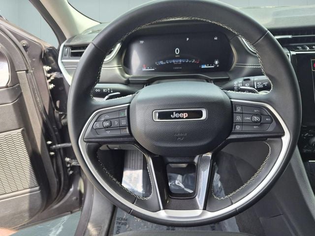2023 Jeep Grand Cherokee Laredo 4x4