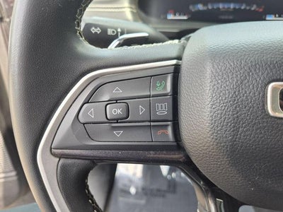 2023 Jeep Grand Cherokee Laredo 4x4