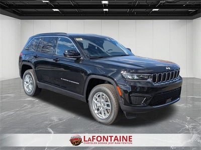 2025 Jeep Grand Cherokee GRAND CHEROKEE LAREDO X 4X4