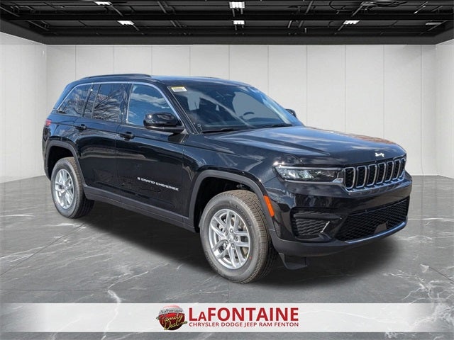 2025 Jeep Grand Cherokee GRAND CHEROKEE LAREDO X 4X4