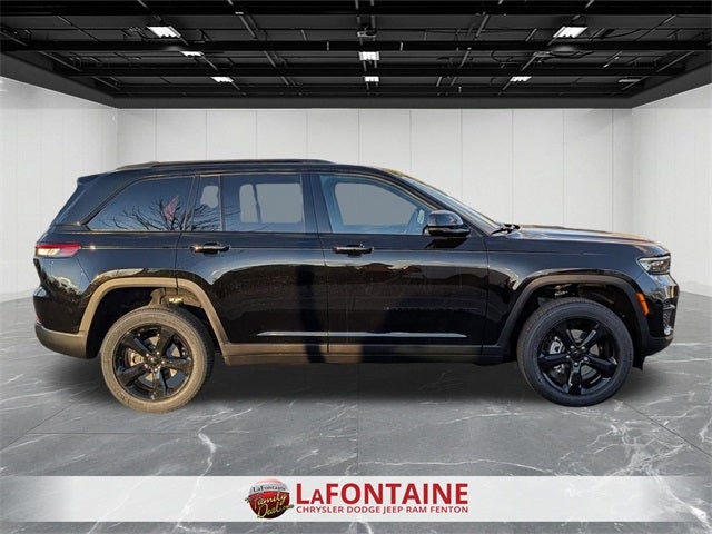 2025 Jeep Grand Cherokee GRAND CHEROKEE ALTITUDE X 4X4