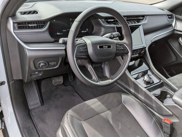 2025 Jeep Grand Cherokee Altitude 4x4