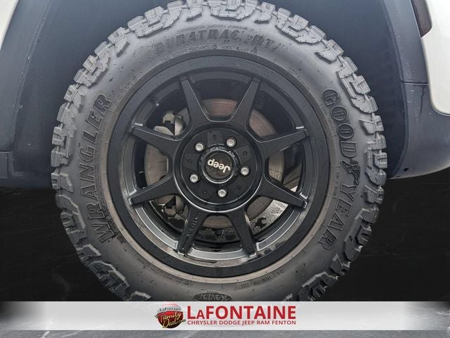 2025 Jeep Grand Cherokee Laredo X 4x4