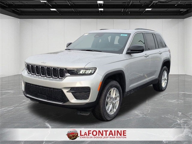 2026 Jeep Grand Cherokee GRAND CHEROKEE LAREDO X 4X4