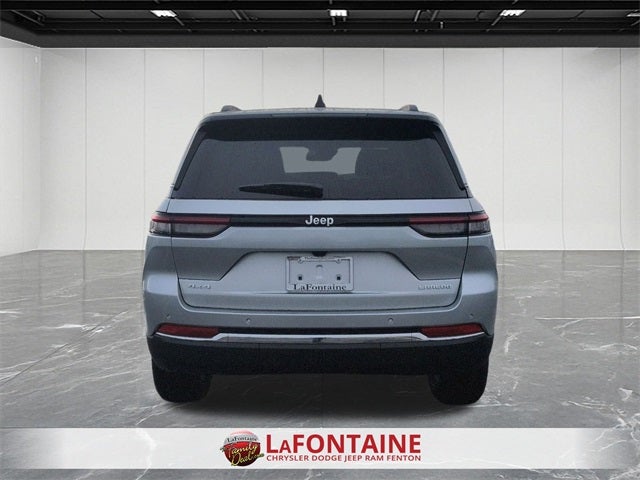 2026 Jeep Grand Cherokee GRAND CHEROKEE LAREDO X 4X4