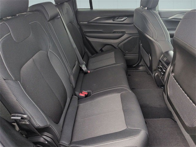 2026 Jeep Grand Cherokee GRAND CHEROKEE LAREDO X 4X4