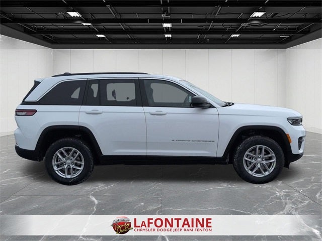 2026 Jeep Grand Cherokee GRAND CHEROKEE LAREDO X 4X4