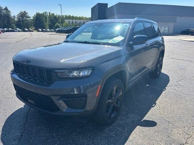 2023 Jeep Grand Cherokee Altitude 4x4