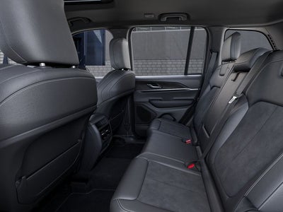 2026 Jeep Grand Cherokee Laredo Altitude