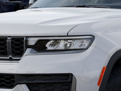 2026 Jeep Grand Cherokee Laredo Altitude