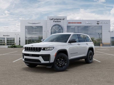 2026 Jeep Grand Cherokee Laredo Altitude