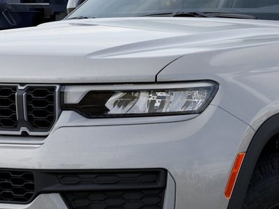 2026 Jeep Grand Cherokee Laredo Altitude