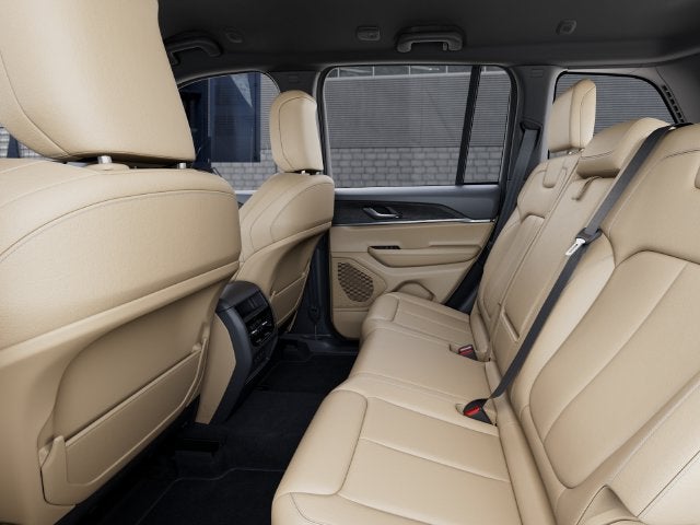 2027 Jeep Grand Cherokee GRAND CHEROKEE LIMITED 4X4