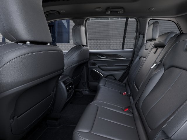 2027 Jeep Grand Cherokee GRAND CHEROKEE LIMITED 4X4