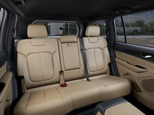 2027 Jeep Grand Cherokee GRAND CHEROKEE LIMITED 4X4