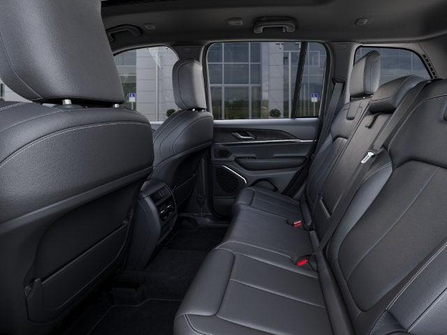 2027 Jeep Grand Cherokee GRAND CHEROKEE LIMITED 4X4