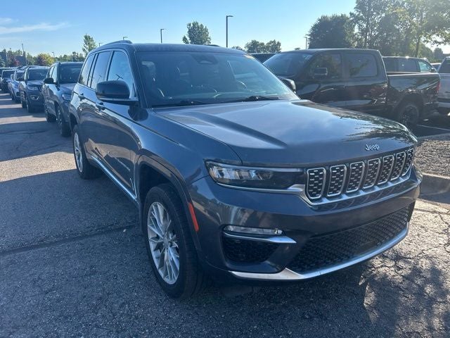2022 Jeep Grand Cherokee Summit