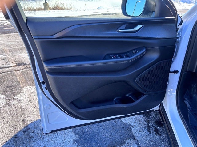 2023 Jeep Grand Cherokee L Laredo 4x4