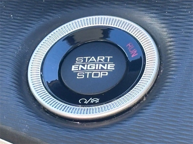 2023 Jeep Grand Cherokee L Laredo 4x4