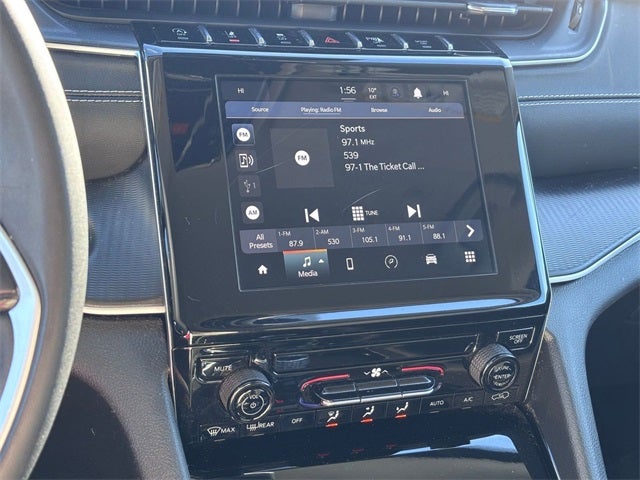 2023 Jeep Grand Cherokee L Laredo 4x4