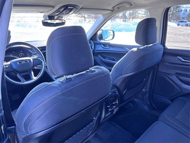 2023 Jeep Grand Cherokee L Laredo 4x4