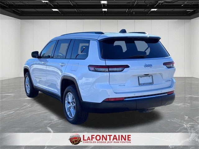 2023 Jeep Grand Cherokee L Laredo 4x4