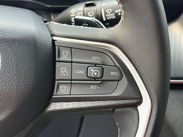 2023 Jeep Grand Cherokee L Altitude 4x4
