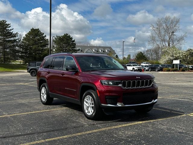 2023 Jeep Grand Cherokee L Laredo 4x4