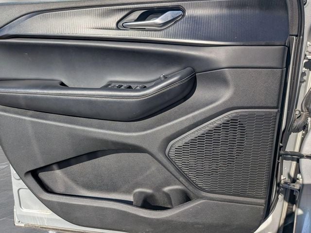 2023 Jeep Grand Cherokee L Laredo 4x4
