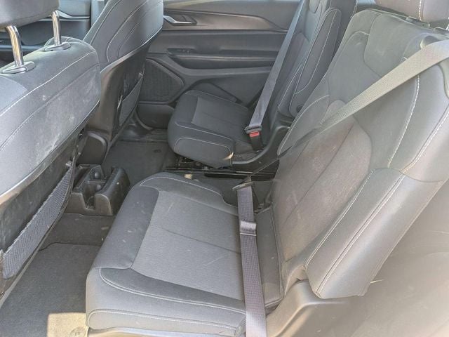 2023 Jeep Grand Cherokee L Laredo 4x4