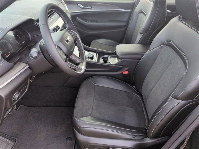 2026 Jeep Grand Cherokee L GRAND CHEROKEE L LAREDO ALTITUDE 4X4