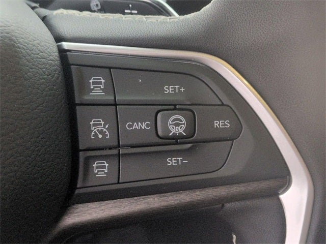 2026 Jeep Grand Cherokee L GRAND CHEROKEE L LAREDO ALTITUDE 4X4