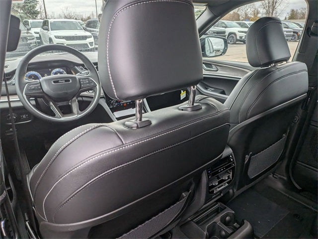 2025 Jeep Grand Cherokee L GRAND CHEROKEE L LIMITED 4X4