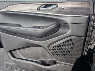 2025 Jeep Grand Cherokee L GRAND CHEROKEE L LIMITED 4X4