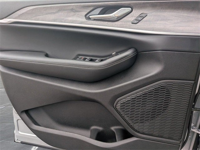 2025 Jeep Grand Cherokee L GRAND CHEROKEE L LIMITED 4X4