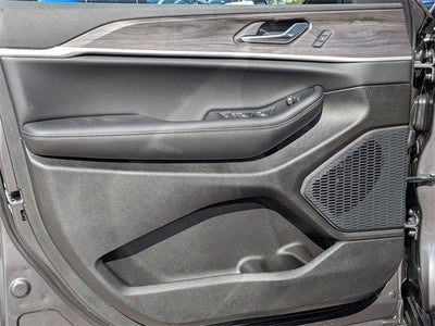 2025 Jeep Grand Cherokee L GRAND CHEROKEE L LIMITED 4X4