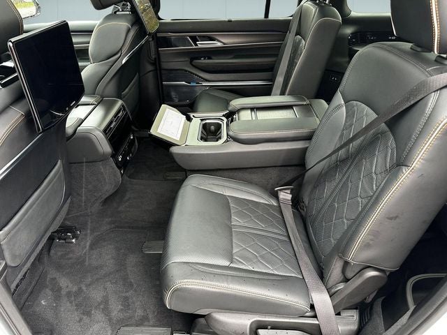 2024 Jeep Grand Wagoneer L Series III Obsidian 4x4