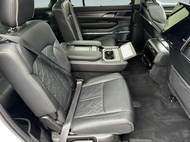 2024 Jeep Grand Wagoneer L Series III Obsidian 4x4