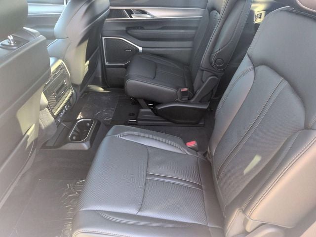 2026 Jeep Grand Wagoneer GRAND WAGONEER UPLAND 4X4