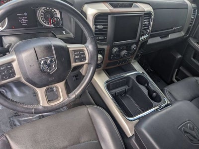 2017 RAM 1500 Laramie Crew Cab 4x4 5'7' Box