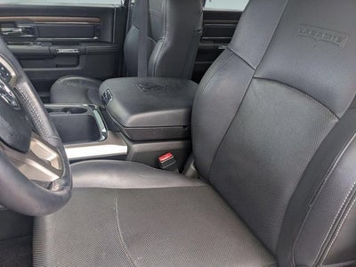 2017 RAM 1500 Laramie Crew Cab 4x4 5'7' Box